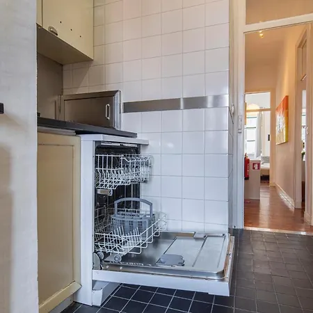 Typical 2bdr In By Lovelystay Daire Lisboa